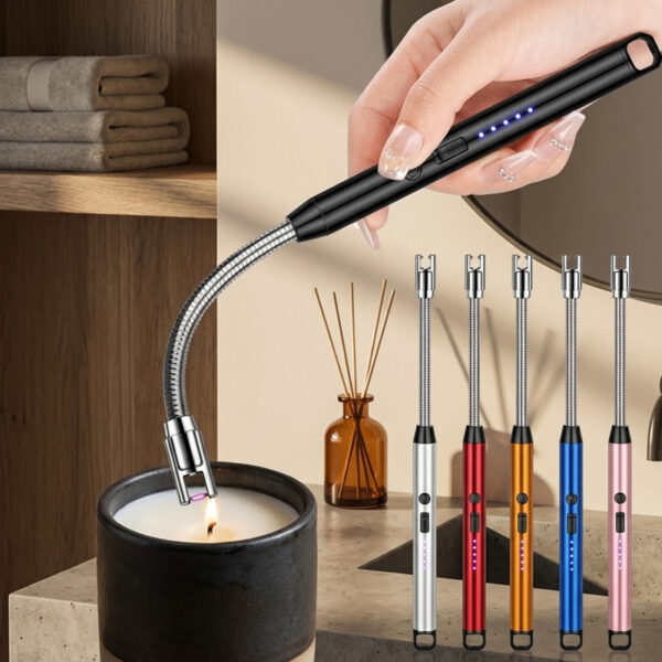 فندک شارژی USB-C در حال روشن کردن شمع