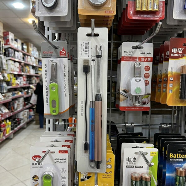 فندک شارژی USB-C همراه با کابل مربوطه در فروشگاه
